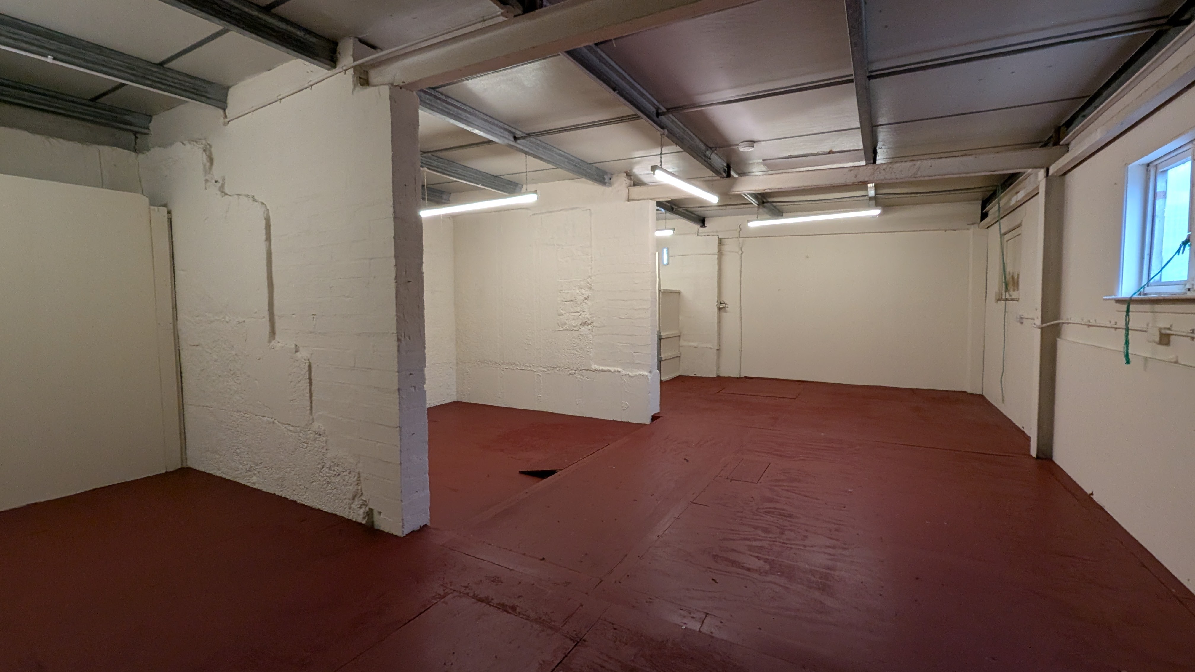 Industrial Unit in Penzance - photo 3